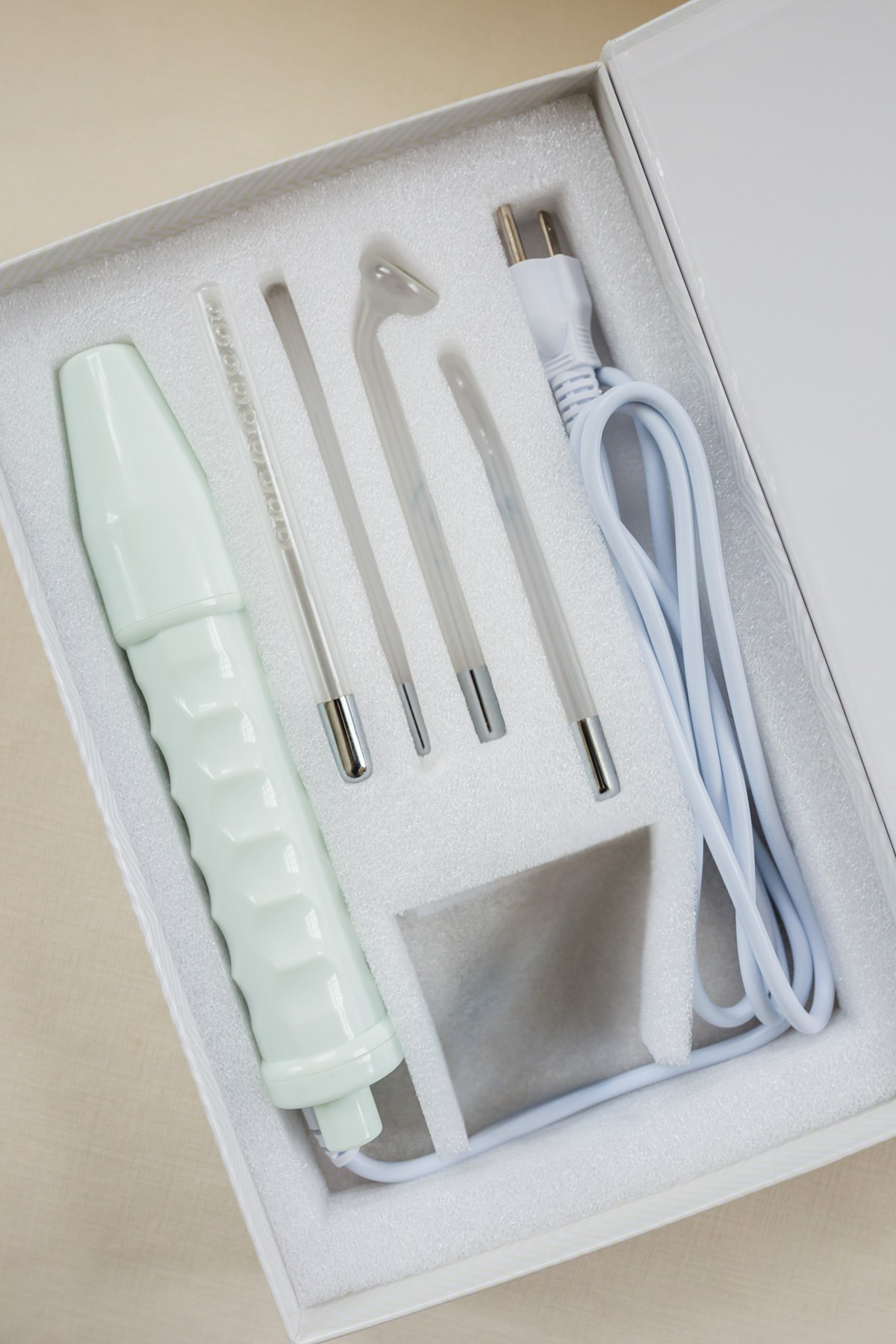 4-in-1 High Frequency Wand & Activating Serum Kit